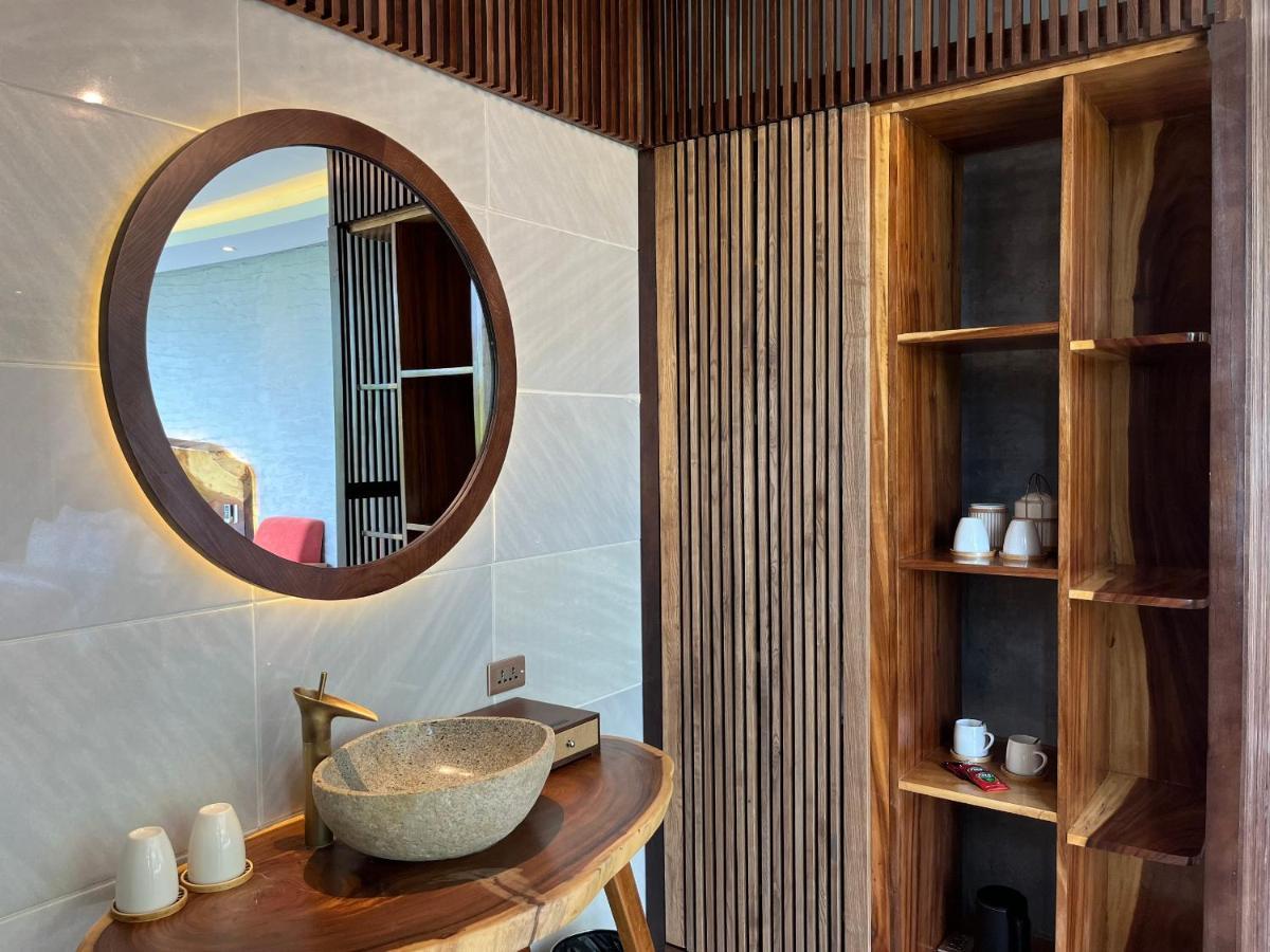 Minawa Kenhga Resort & Spa ニンビン エクステリア 写真